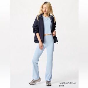 Uniqlo Women's AIRism soft ribbed flare legging-Light Blue